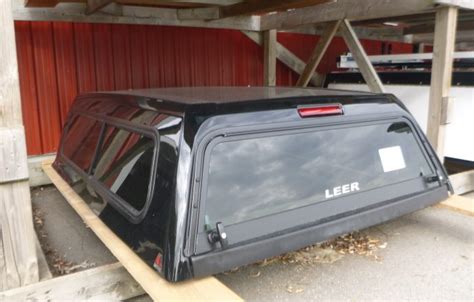 2024 2025 Toyota Tacoma 65 2024 2025 Toyota Tacoma 62 Black Leer