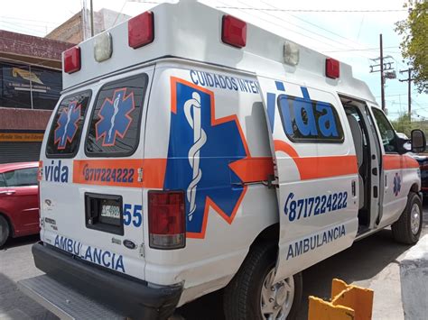 Auto Se Impacta Contra Ambulancia En Torreón El Siglo De Torreón