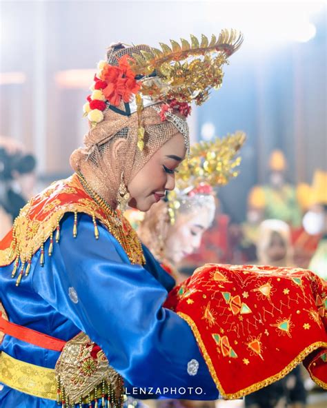 Aneka Tarian Dalam Acara Pernikahan Adat Minangkabau Elnam Wo