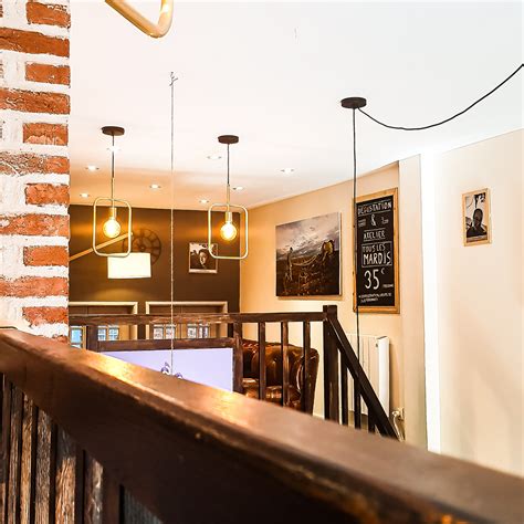 9 Creative Staircase Lighting Ideas To Brighten Up Your Home Jaquar India