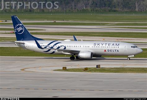 N Dn Boeing Delta Air Lines Paige Larsen Jetphotos