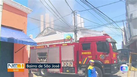 V Deo Inc Ndio Atinge Pr Dio E Causa Correria No Centro Do Recife