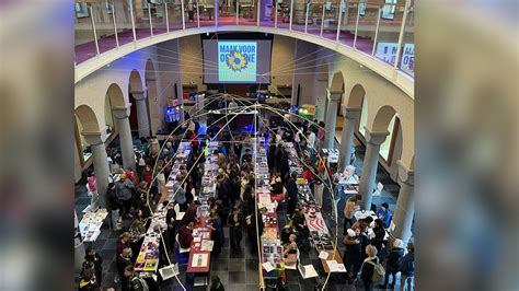 Benefiet kunstmarkt levert ruim 22 duizend euro op voor Oekraïne Punt