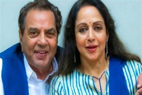 Hema Malini Dharmendra Love Affair Actress Reveals Once Dharmendra Asks Her If She Love Him आप