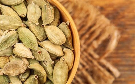 Cardamomo qué es sus grandes beneficios Mahat Ayurveda