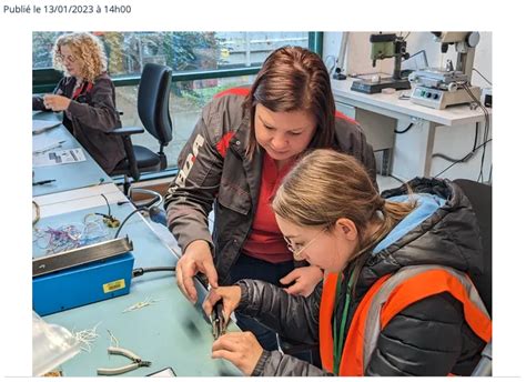 BERRY REPUBLICAIN Féminisons les métiers de l aéronautique