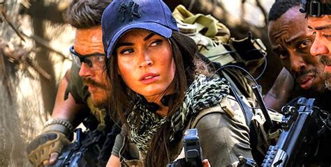 Megan Fox Muestra Su Look Para Los Mercenarios Las Cr Nicas De Axa