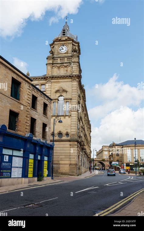 Dewsbury West Yorkshire Hi Res Stock Photography And Images Alamy