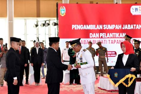 Sugeng Riyanta Resmi Dilantik Jadi Pj Bupati Tapanuli Tengah Halaman