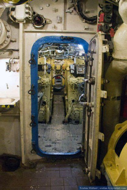 Внутри подлодки С-189 | Подводная лодка, Лодка, Музей