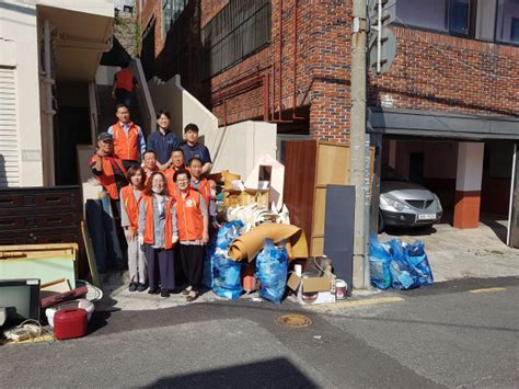 부산 중구 영주2동주민센터 지역사회보장협의체 중구노인복지관 독거노인 가정에 주거환경 개선 서비스 부산의 대표 정론지 국제신문