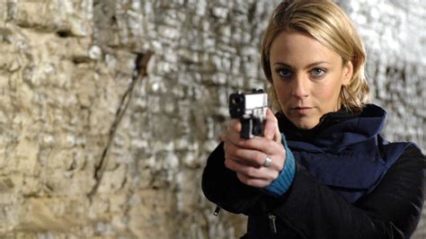 Miranda Raison Wallpapers Images Photos Pictures Backgrounds