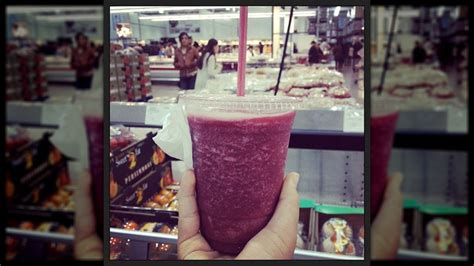 Costco's Fan-Favorite Smoothie Finally Returns To The Food Court