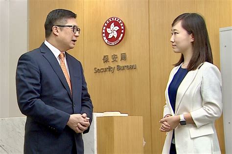 凤凰独家专访香港保安局局长邓炳强：“软对抗”渗“港独”思想必严打凤凰网