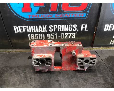 Cummins Ism Oil Filter Housing In Defuniak Springs Fl 17168