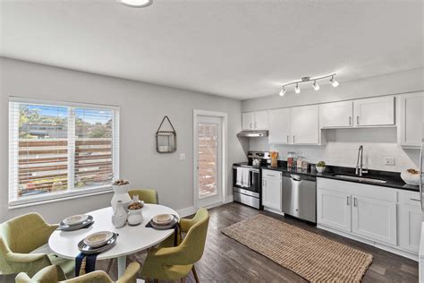 Onyx for Sapphire Winter Park apartments in Winter Park, FL 32792 | 2
