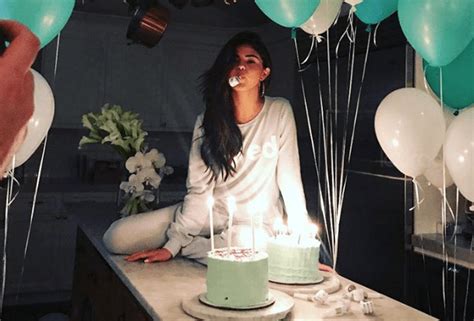 Así celebró Selena Gomez su cumpleaños número 25