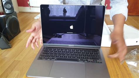 Unboxing Macbook Pro 2020 13 Inch Youtube