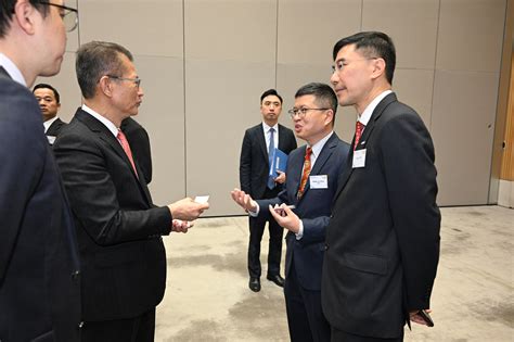 香港首家！驭势科技无人驾驶拖车在亚洲空运中心开启正式运营驭势科技uisee