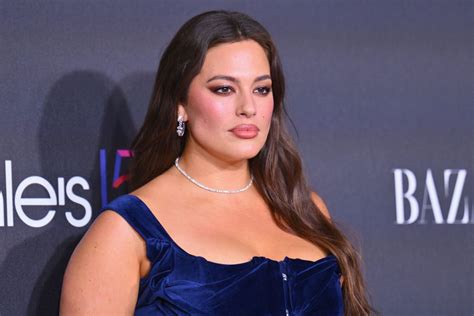 Ashley Graham Shares Hilarious Photos Of Common Post Birth Struggle For