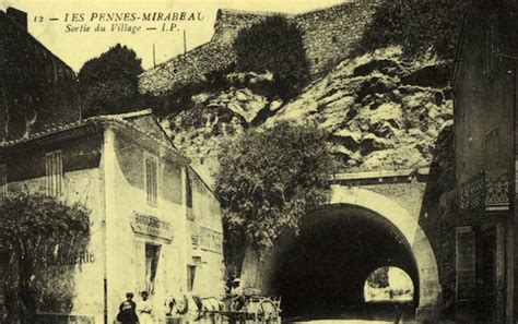 Les Pennes Mirabeau Le Tunnel Et La Boulangerie Carte Postale