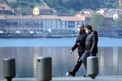 Lecco il coronavirus rallenta ma la solidarietà no raccolti più di 3