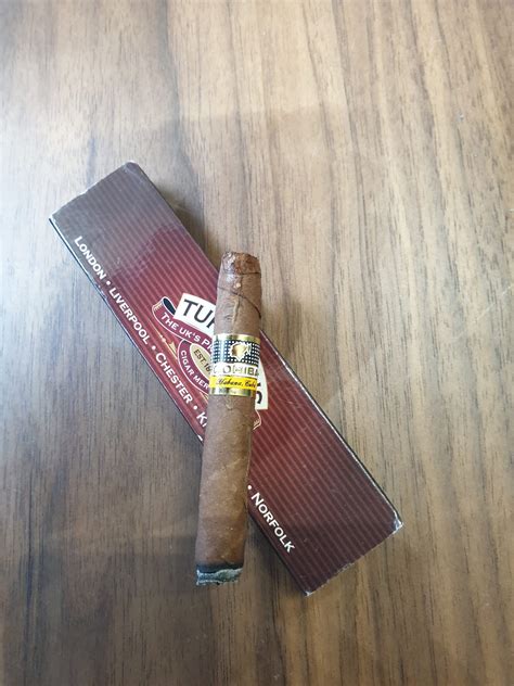 Cohiba Shorts Cigar Inspector