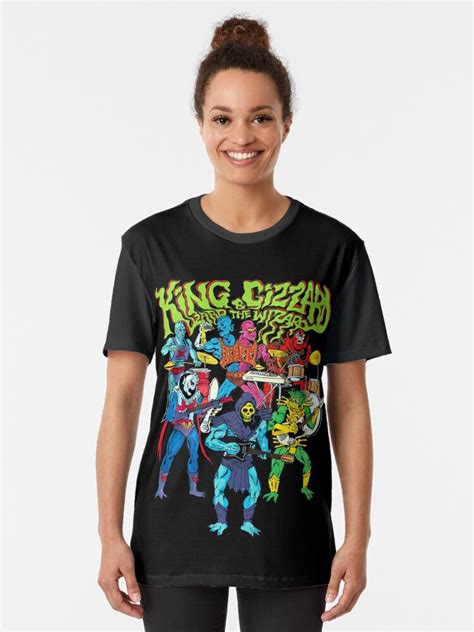 "King Merch" T-shirt by dynvic | Redbubble