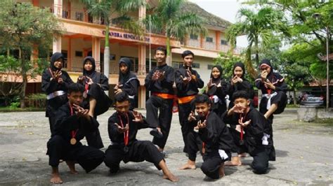 Atlet Pencak Silat MTs 9 Raih 10 Medali Bengawan Solo National Open