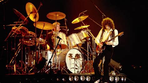 Download Bluray Movies, TV Shows & Music FAST & FREE: QUEEN Rock Montreal {1981} 720p BRRip x264 ...