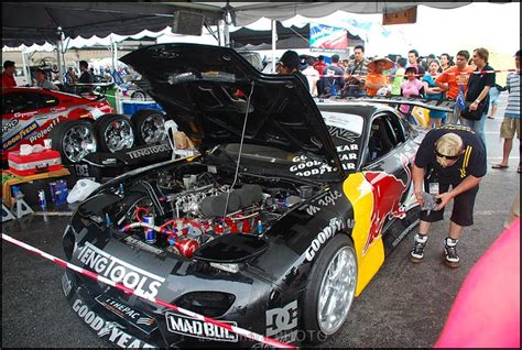 Mad Mike S Red Bull Goodyear 4 Rotor Rx7 Flickr Photo Sharing