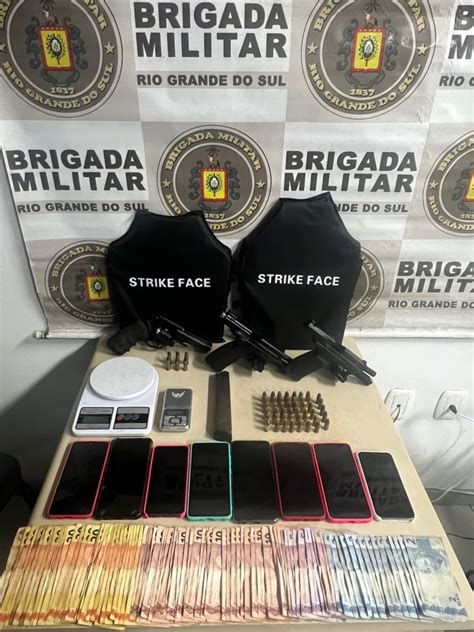 Bm Prende Dupla E Apreende Armas De Fogo Munições E Coletes Balísticos