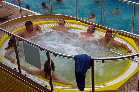 Whirlpool Photography Contest Pictures - Image Page 1 - Pxleyes.com