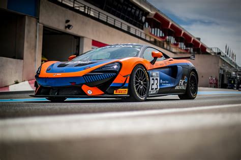 Zak Brown au volant d une McLaren 570S GT4 à Zandvoort