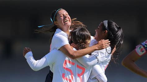 Pumas sub 18 femenil goleó a América en la final de ida AS México