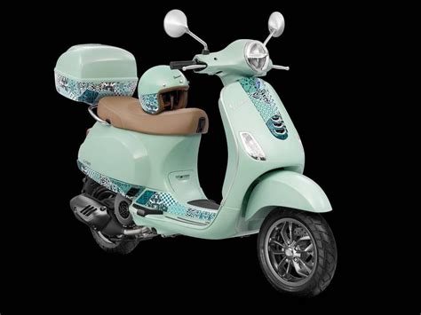 Vespa Batik Special Edition Diluncurkan Di Indonesia Sumpah Keren