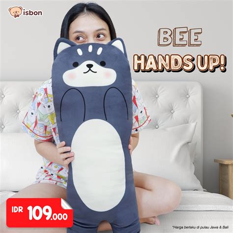 ISTANA BONEKA Bantal Guling Cat Hands Up Series