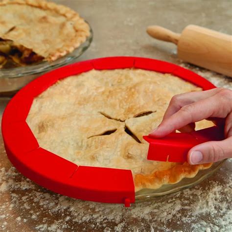 Adjustable Silicone Pie Crust Shield Rimmed Dish Kitchen Tool Pie Crust ...