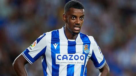 [100+] Alexander Isak Wallpapers | Wallpapers.com