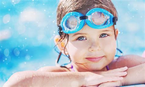 Premium Photo Beautiful Girl In Sunglasses At Swimming Pool In Summer