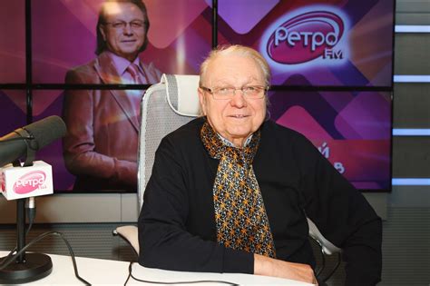 Юрий Маликов в эфире программы «Первая Смена» на Радио «Ретро FM ...
