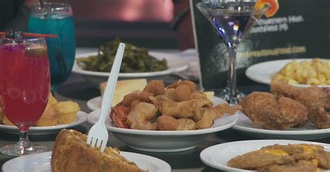 Cornbread Restaurant And Bar Connects Tradition And History Cbs Detroit