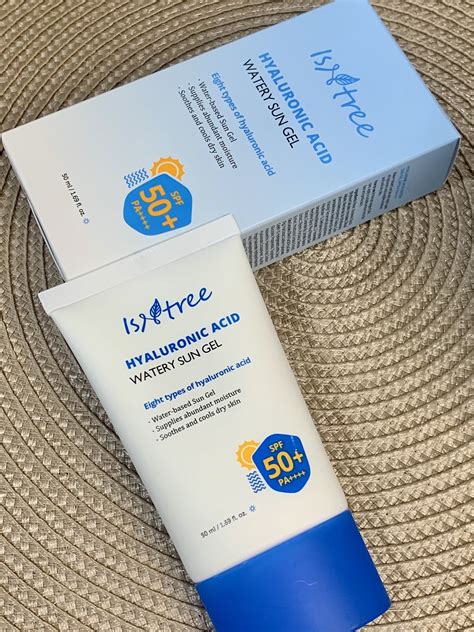 Isntree Hyaluronic Acid Watery Sun Gel Reviews In Sun Protection Face