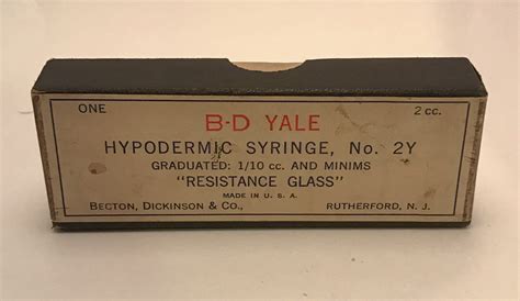 Becton, Dickinson & Co. Medical Hypodermic Syringe Ca. 1940 – Caribou ...