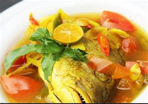 Resep Kepala Ikan Kakap Kuah Kuning Asem Oleh Nenk Siti Cookpad