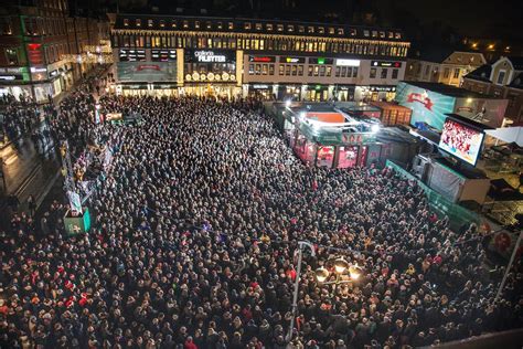 Musikhjälpen 2015 Vy över Stora Torget I Linköping Foto Micke Grönberg