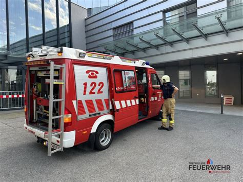 Brandmeldealarm Schlo Berg Freiwillige Feuerwehr Ried Im Innkreis