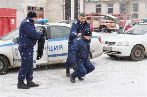 Обучават полицаи как да арестуват безопасно – Вестник "Екип 7"