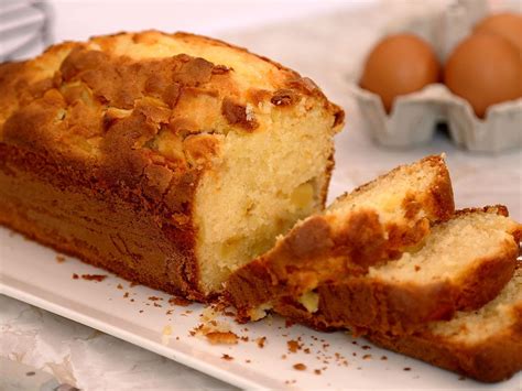 Gâteau au yaourt moelleux Recette de Gâteau au yaourt moelleux