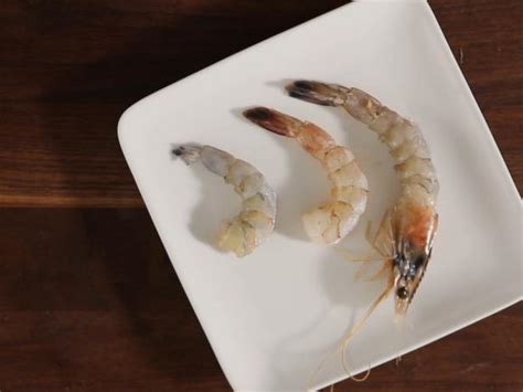 How To Peel And Devein Shrimp A Step By Step Guide Recipes And